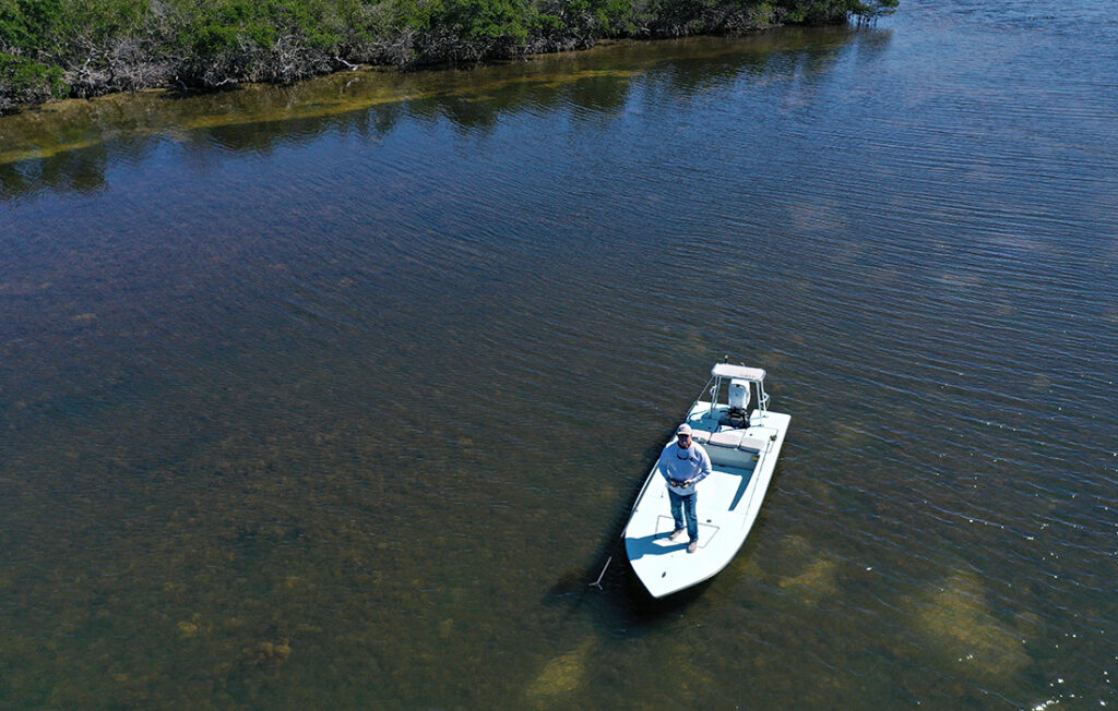 Fly fishing guide steve hall works in Charlotte harbor Boca Grande
